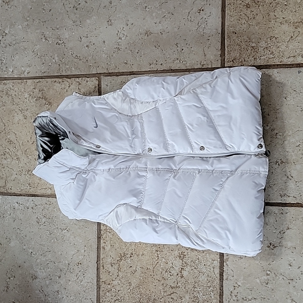 Nike reversible poofy vest